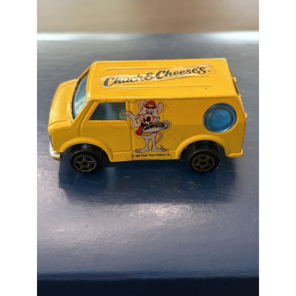 Chuck E Cheese Pizza Time Summer Van‎ Yellow 1980's
